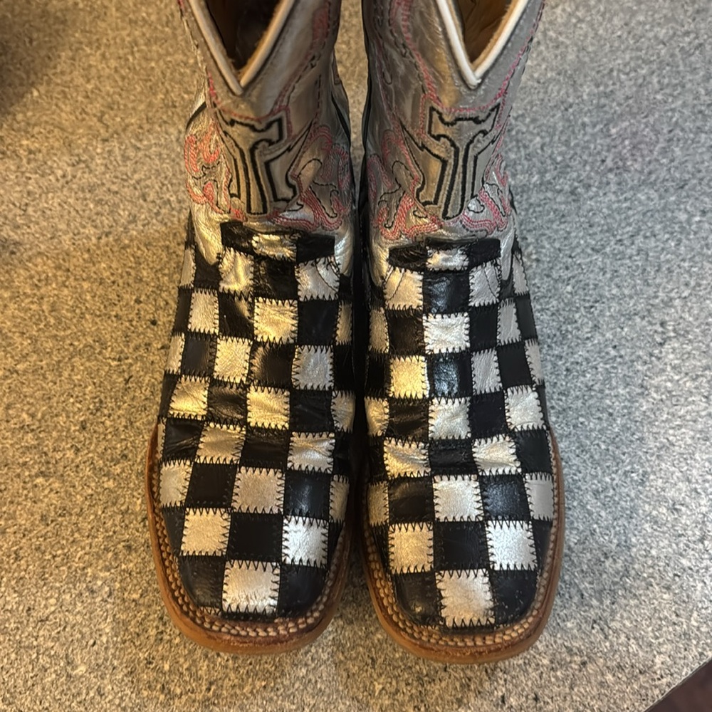 Women’s Tin Haul Boots - Picture 4 of 7
